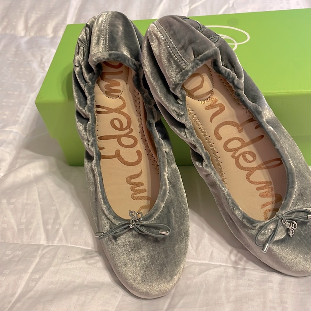 Sam Edelman grey velvet flats size 7 brand new